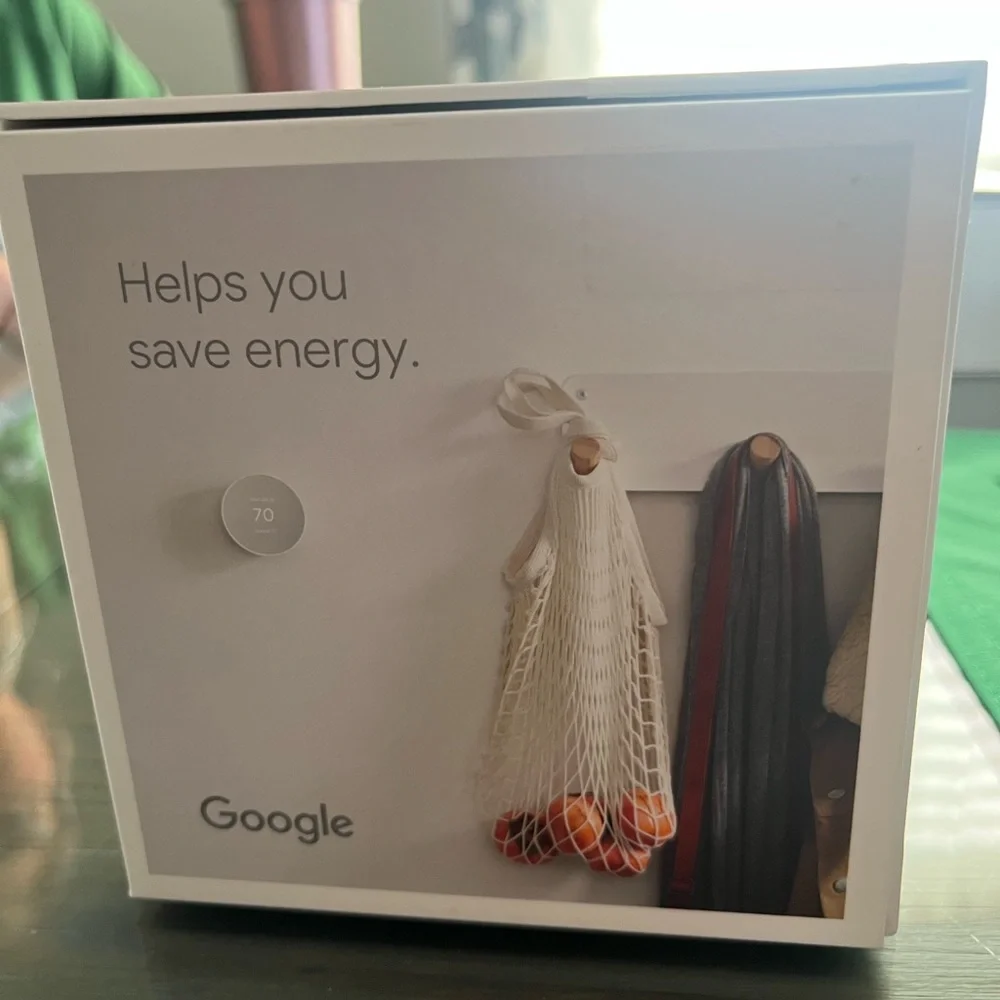 *NEW IN BOX* Google Nest Thermostat